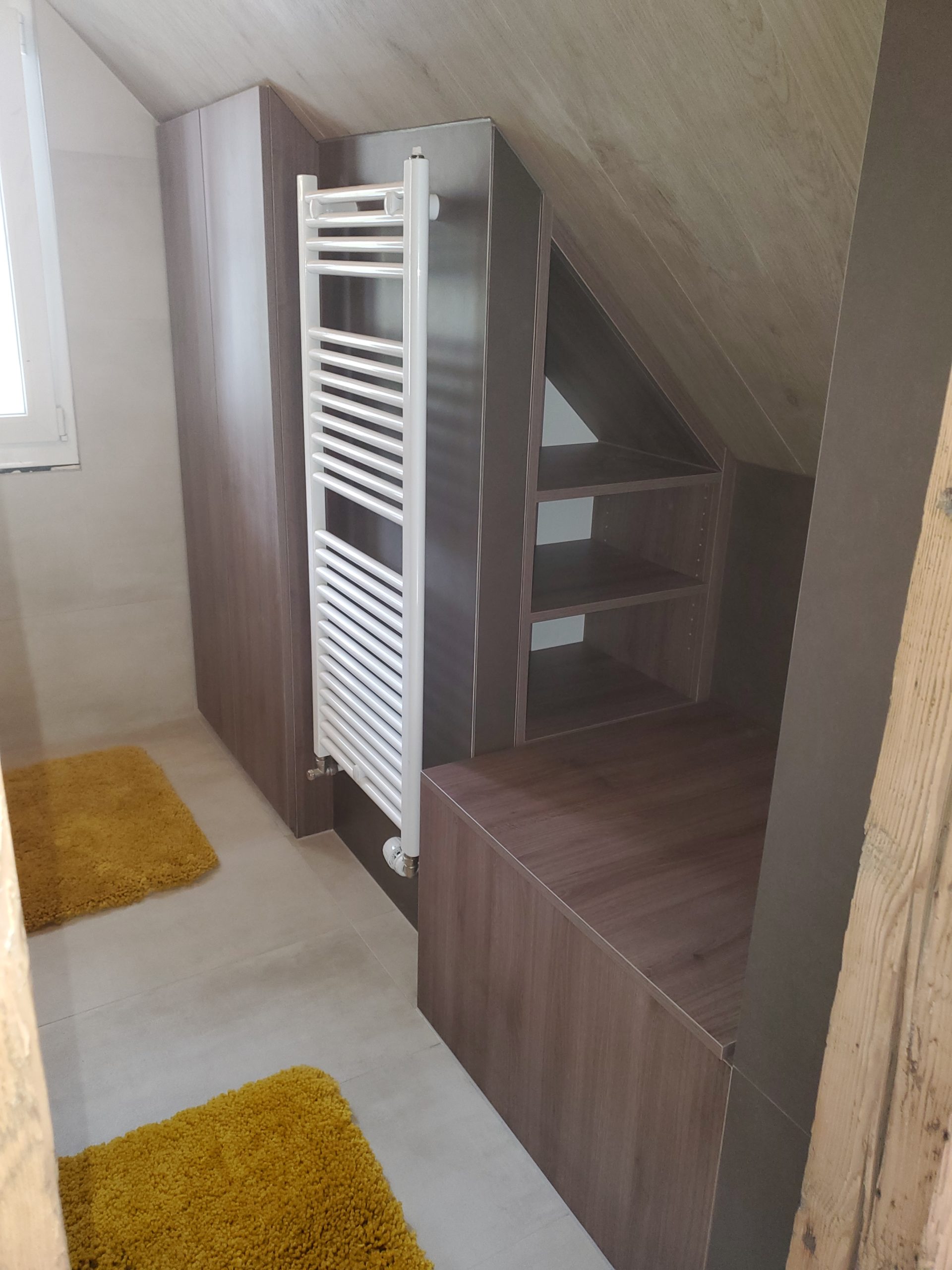 Aménagement sur mesure pour une salle de bain